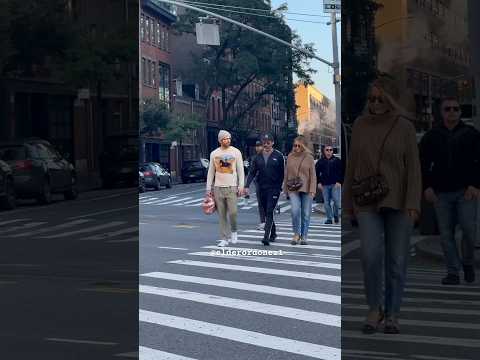 Hugh Jackman and his BFF Blake Lively and Ryan Reynolds in NYC this morning, Happy Birthday 🎉 Hugh