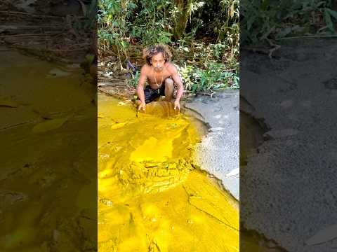 latest discovery !! this man managed to find gold producing mud #goldhunter #goldmine #gold