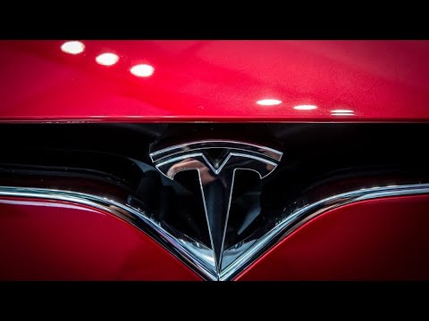 New Street&#039;s Ferragu Says Tesla at Turning Point, Sees Shares Going to $800