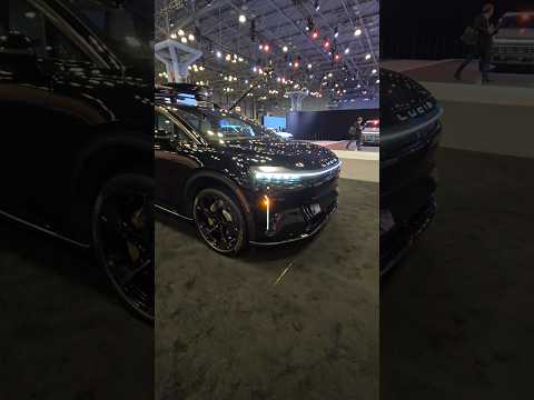 Lucid Gravity premium 3-row electric SUV first look at NYIAS 2025! @LucidMotors