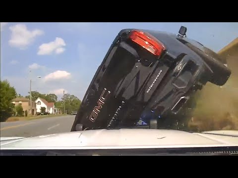 High-Speed Chase Barrels Through Arkansas