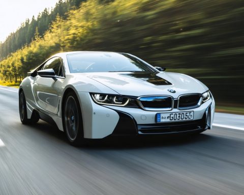 BMW Accelerates Into the Future: New EV Batteries Promise Speed and Range BMW Accelerates Into the Future: New EV Batteries Promise Speed and Range