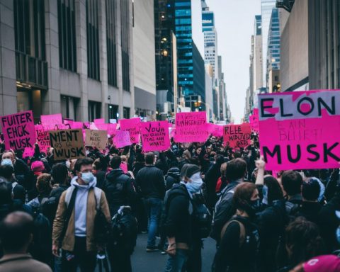 Hundreds Rally Against Elon Musk in Manhattan Tesla Showdown Hundreds Rally Against Elon Musk in Manhattan Tesla Showdown